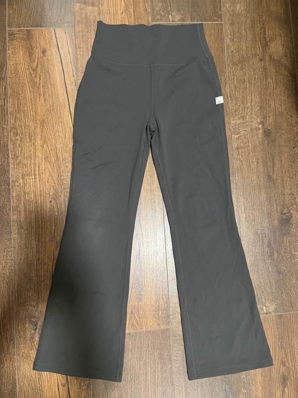 Vuori Black Women's Boot Cut Flare Leggings
